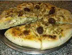 Pizza fugazzetta rellena de El Fortín Porteño