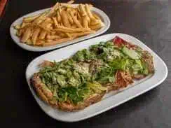 Milanesa El Fortín Porteño con papas fritas